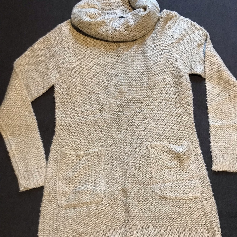 Women’s knit sweater new, loose turtleneck